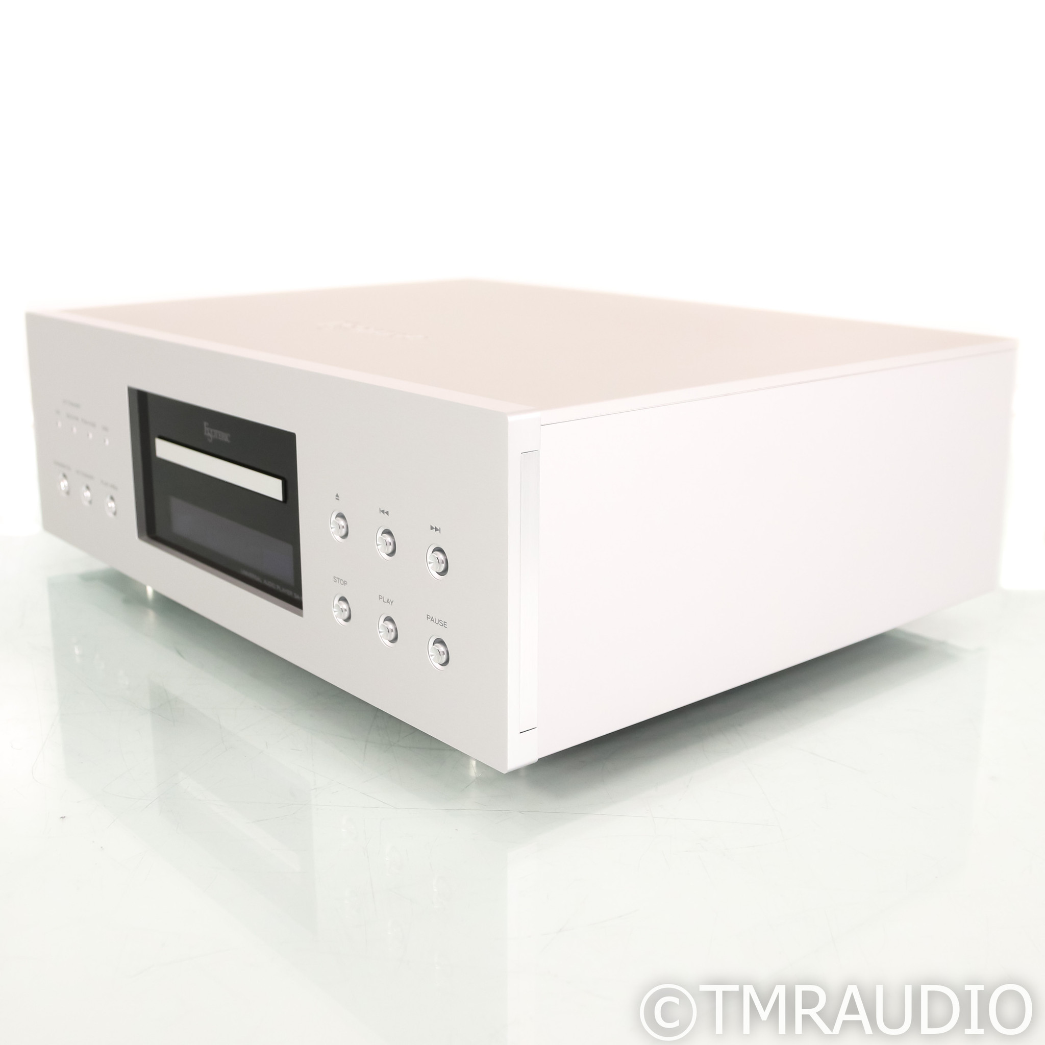 Esoteric SA-60 SACD Multichannel Player