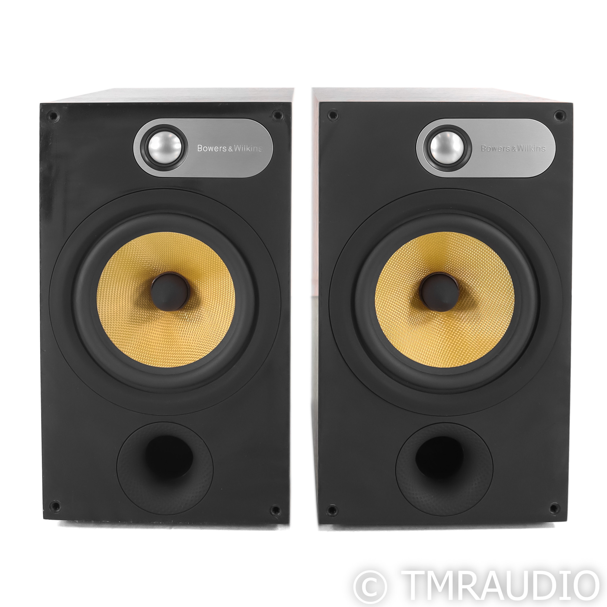 B&W 685 Bookshelf Speakers