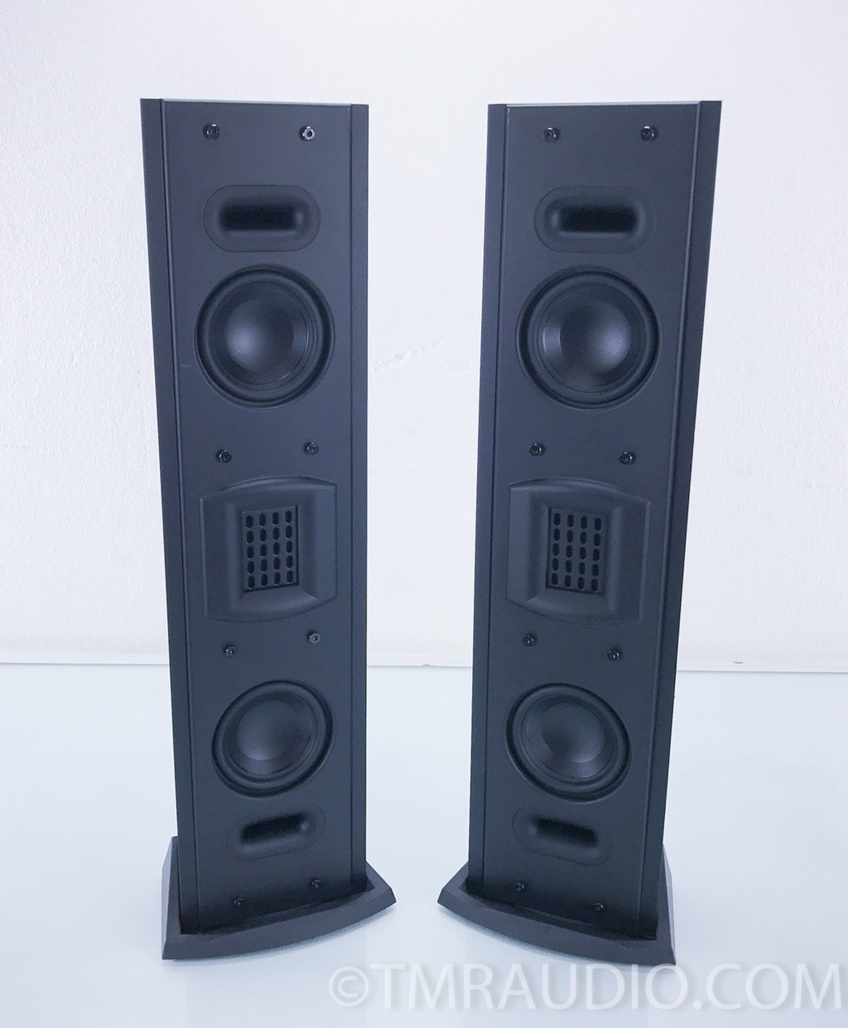 studio monitors hs5