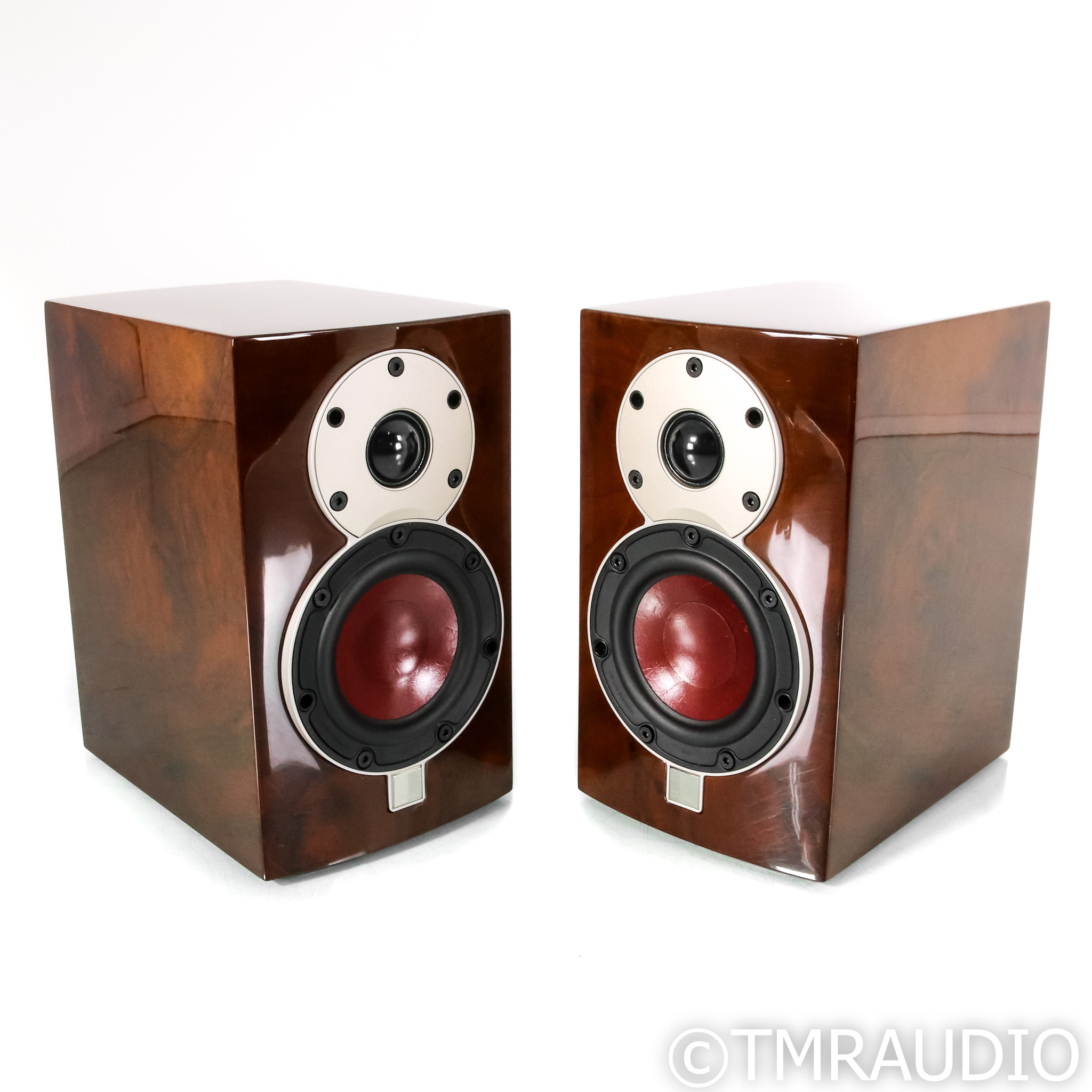 Dali Menuet SE Bookshelf Speakers