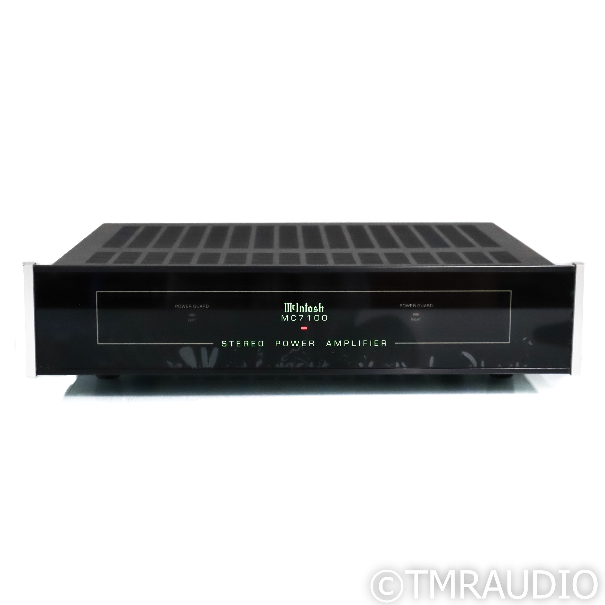 McIntosh MC7100 ステレオパワーアンプ mcintosh-mc7100-compact-yet-