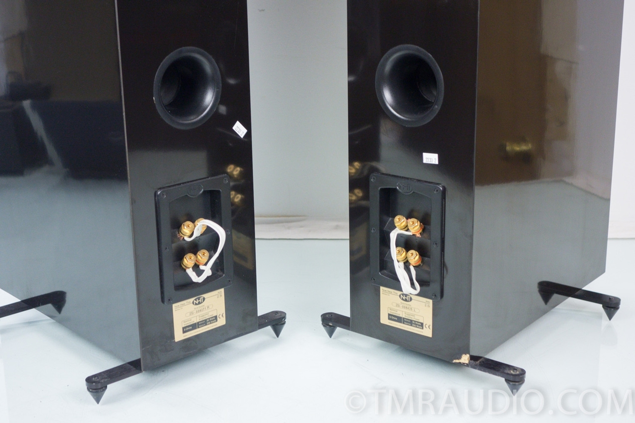 nht 2.5 i speakers