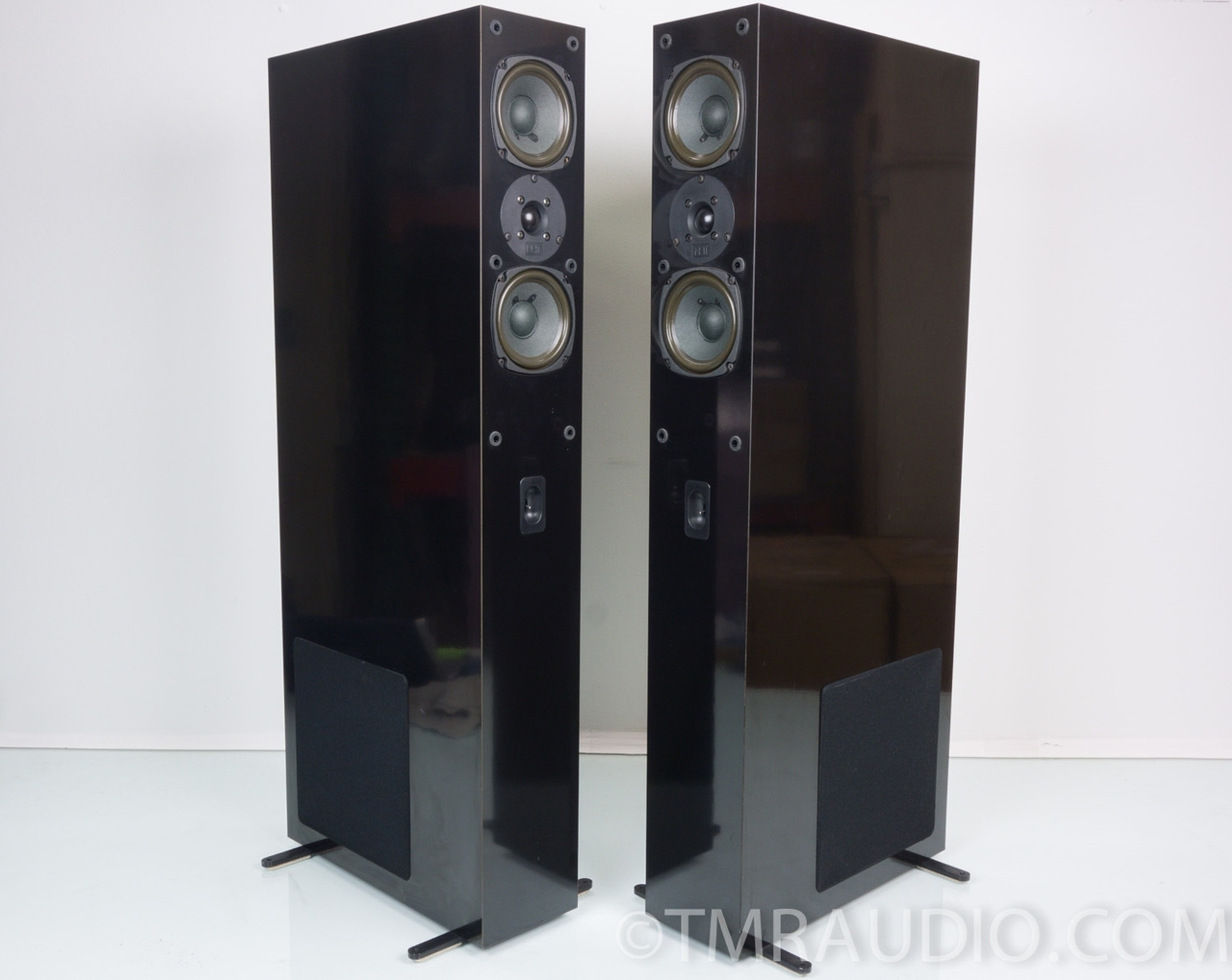 nht 1.2 speakers