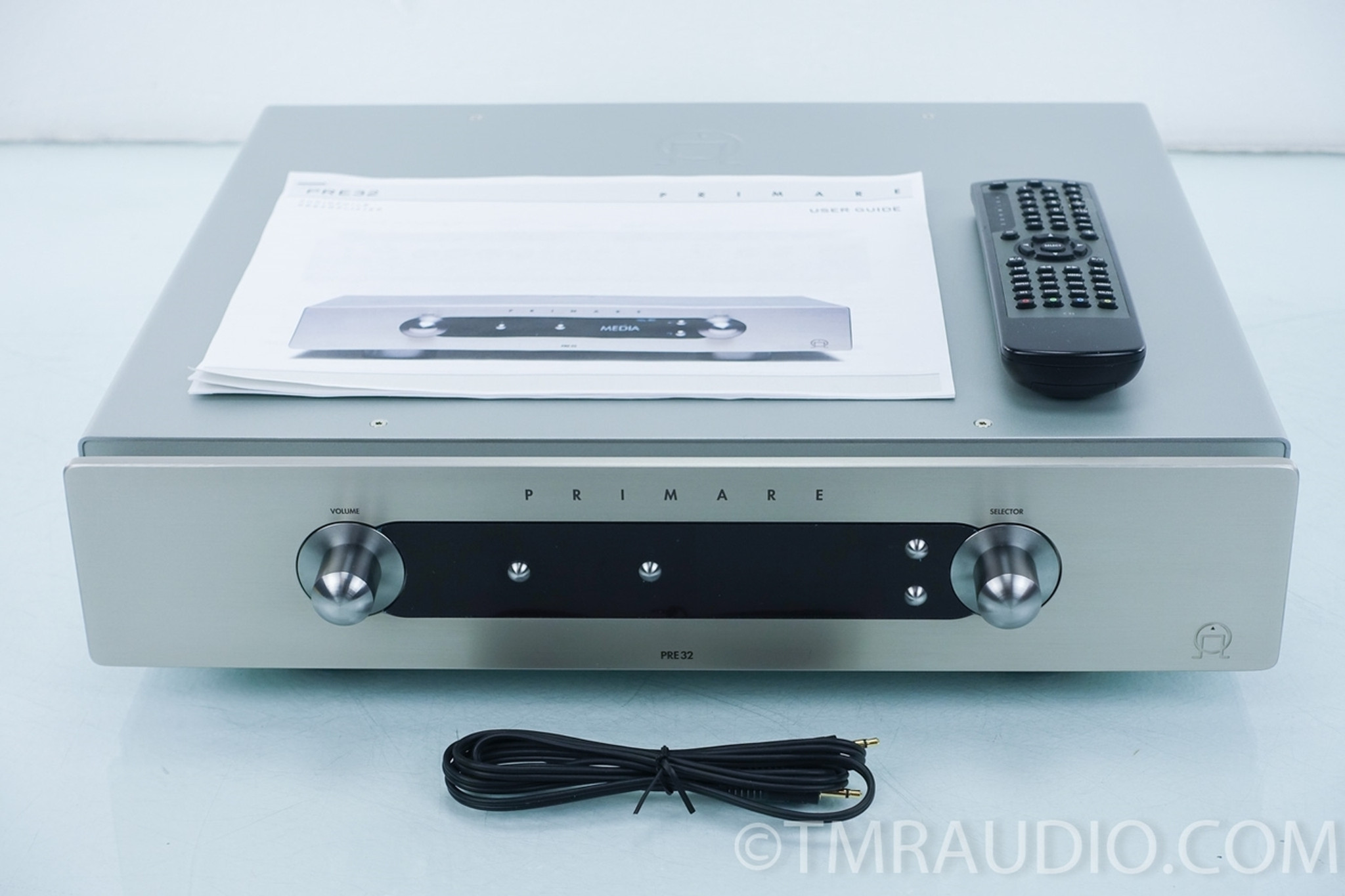 Primare PRE32 Stereo Line-level Preamplifier; 1-owner; 1 yr old