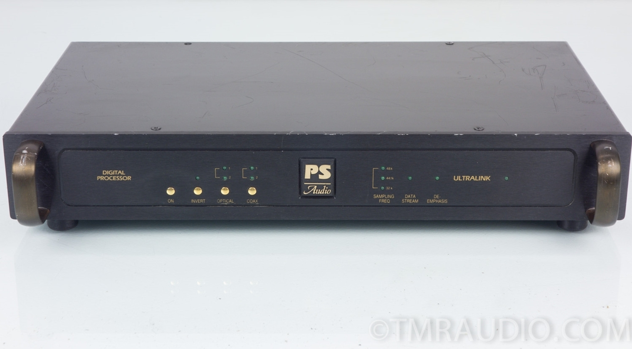 PS Audio UltraLink Digital to Analog Converter; DAC The Music Room
