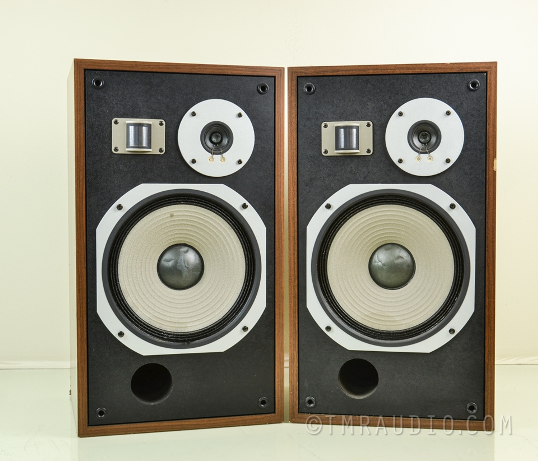 vintage bookshelf speakers