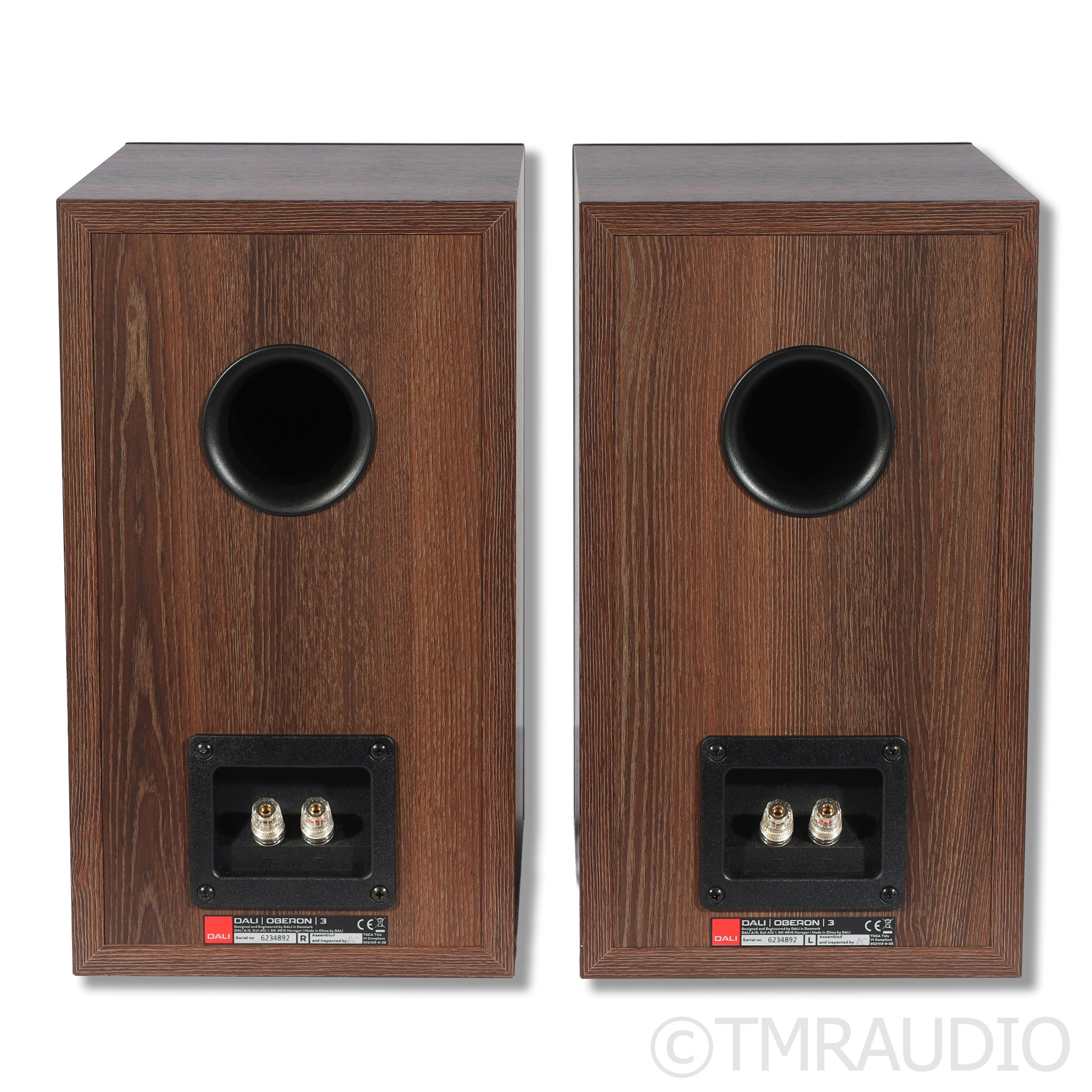 Used DALI Oberon 3 Bookshelf Speakers - The Music Room
