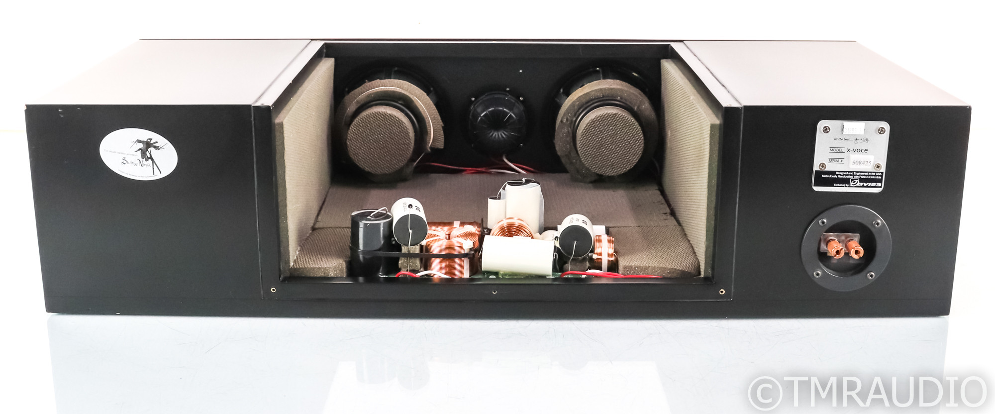 AV123 XStatik XVoce Floorstanding / Center Speakers; Walnut Set