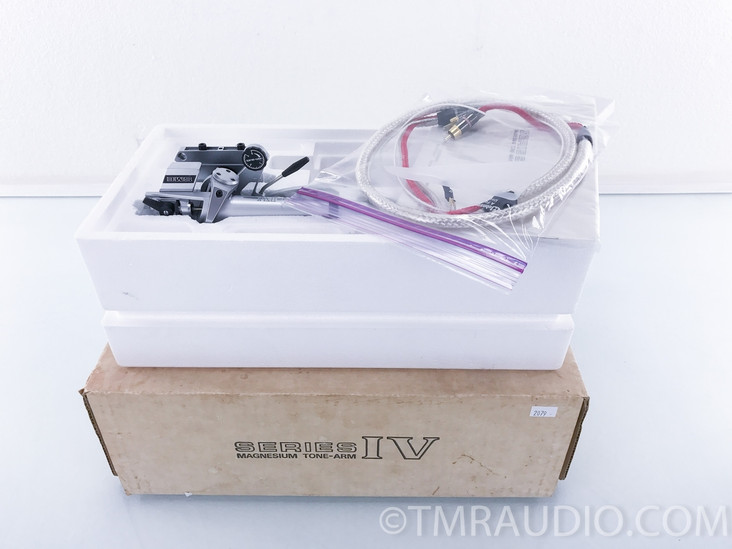 SME Series IV Tonearm; Straight Wire Cables