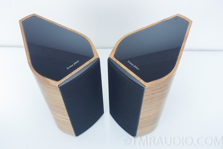 Sonus Faber Venere 1.5 Speakers; Walnut Pair