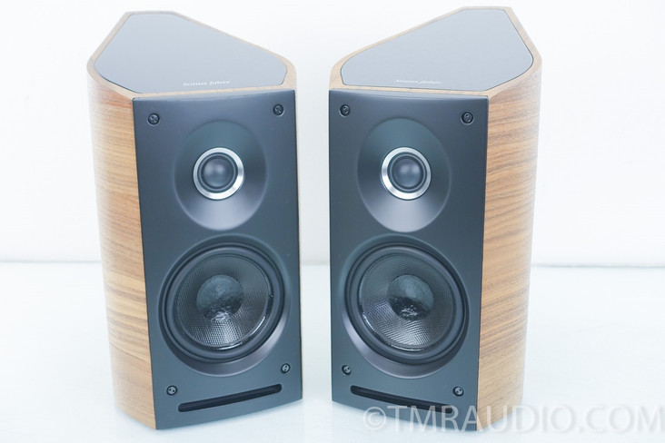 Sonus Faber Venere 1.5 Speakers; Walnut Pair