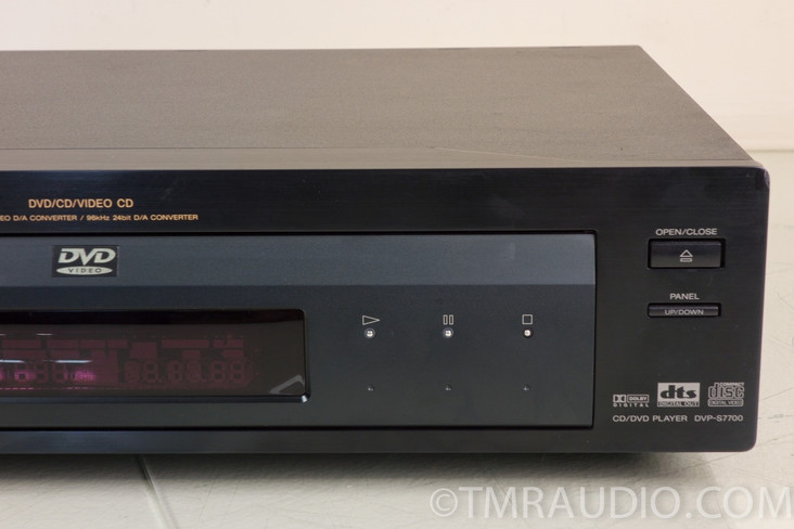SONY ソニー CD/DVD プレイヤー DVP-S7700 Sony DVP-S7700 Reference DVD/CD player at Crutchfield