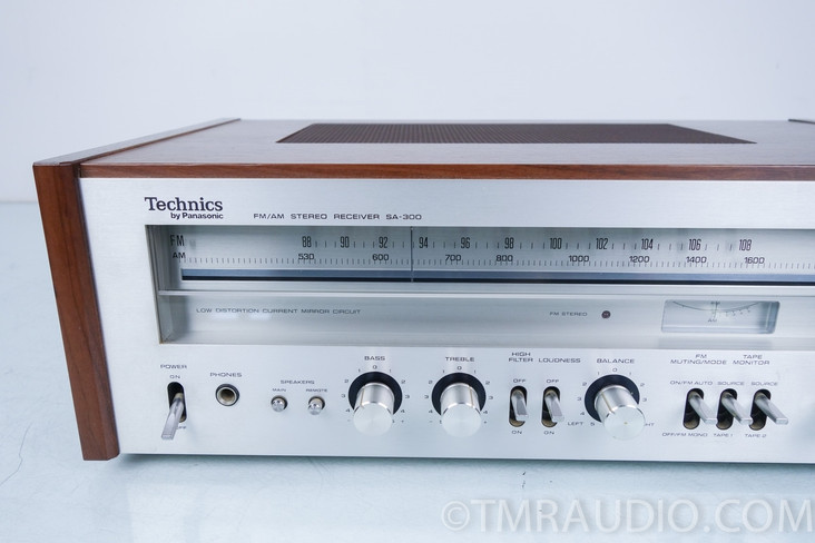 Technics SA-300 Vintage AM / FM Stereo Receiver in Factory Box