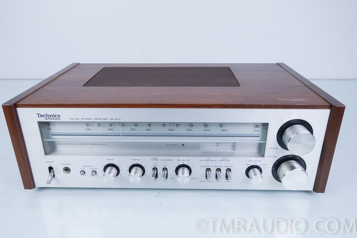 Technics SA-300 Vintage AM / FM Stereo Receiver in Factory Box