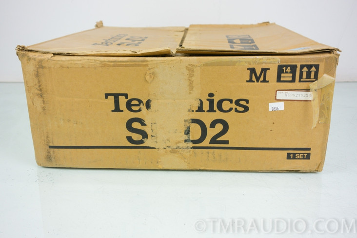 Technics SL-D2 Turntable w/ Ortofon Cartridge in Factory Box