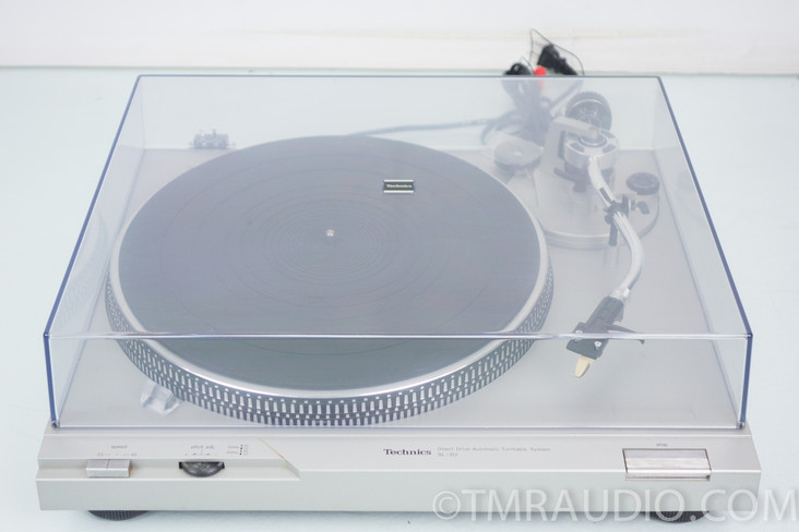 Technics SL-D2 Turntable w/ Ortofon Cartridge in Factory Box