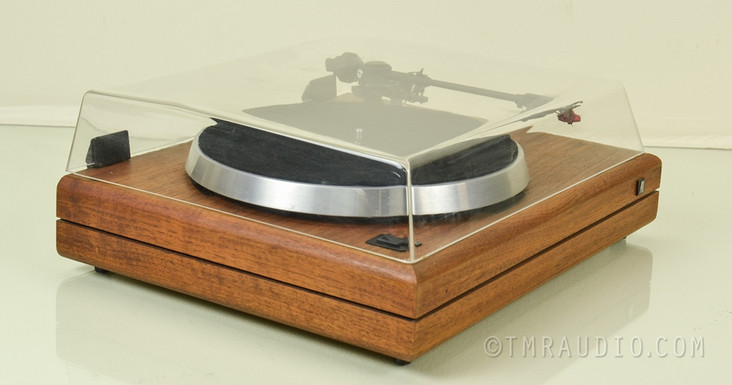 The AR Turntable; Near Mint Condition in Box with Dynavector 10x4 Cartridge