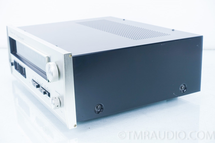 Accuphase T-101 FM Vintage Tuner