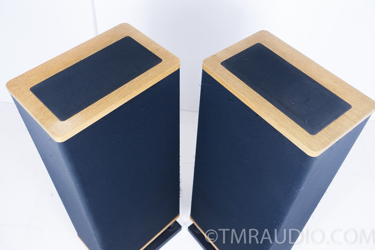 Vandersteen Model 2C Speakers with Stands; Factory Boxes