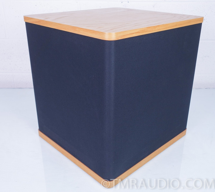 Vandersteen 2Wq Subwoofer in Factory Box; Oak