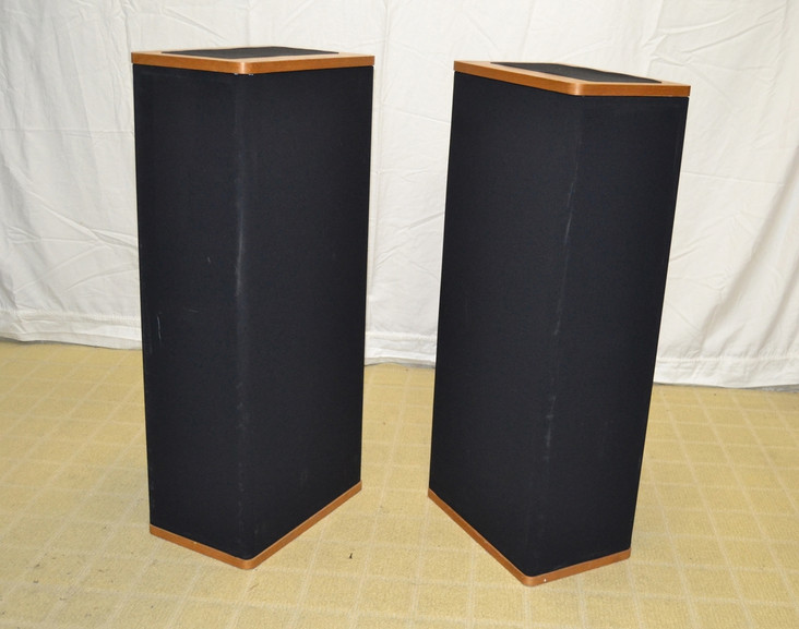 Vandersteen Model 2c Floorstanding Speakers