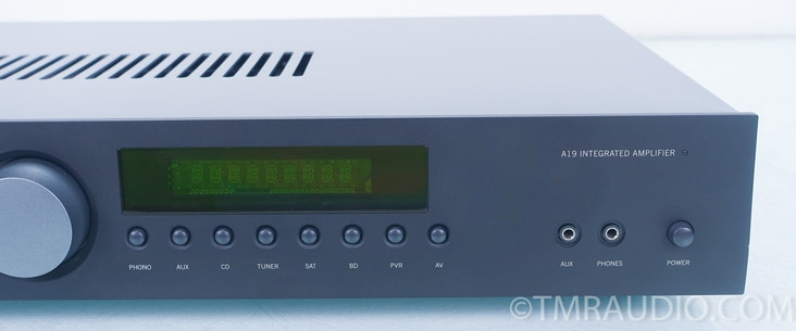 Arcam FMJ-A19 Integrated Amplifier in Factory Box