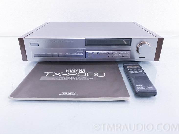 Yamaha TX-2000 Natural Sound AM / FM Stereo Tuner