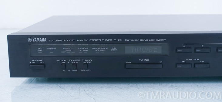 Yamaha T-70 AM / FM Tuner