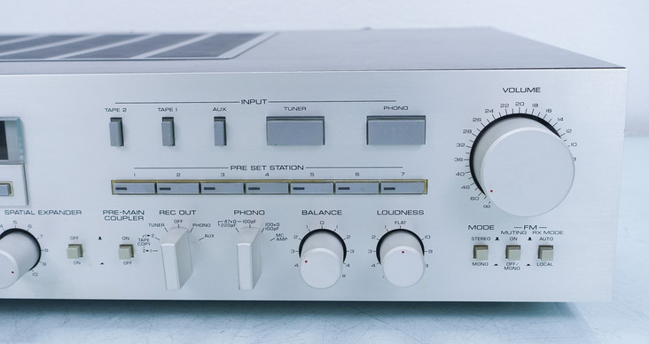 Yamaha R-1000 Natural Sound Vintage Receiver