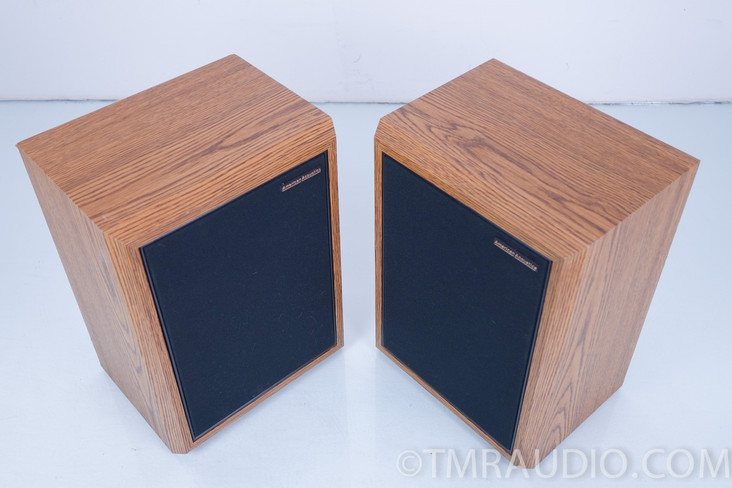 American Acoustics D2550E Vintage Bookshelf Speakers