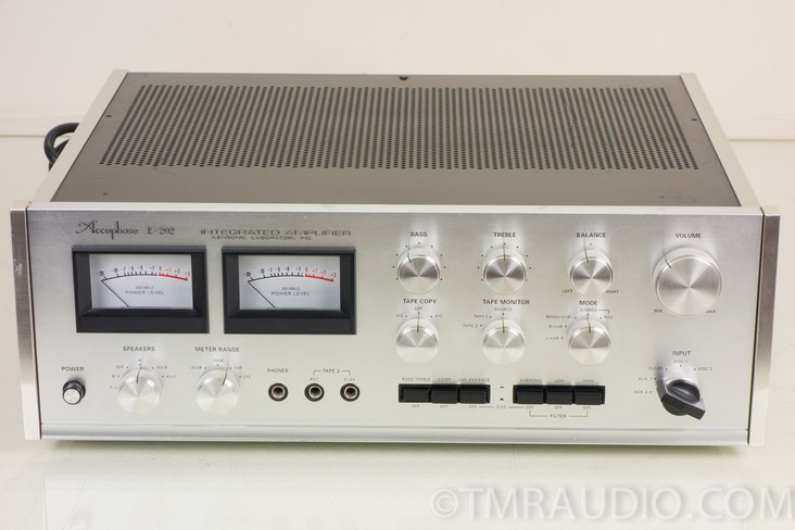 Accuphase E-202 Vintage Stereo Integrated Amplifier; 100 watt / ch