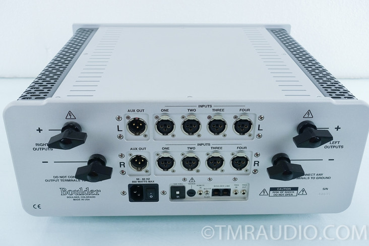 Boulder 865 Integrated Amplifier