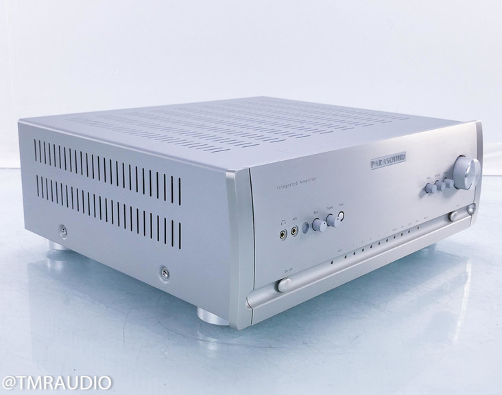 Parasound Halo 2.2 Channel Integrated Amplifier; Remote