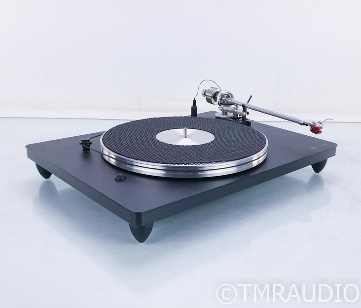 VPI Traveler V2 Turntable; Dynavector 10X5 MC Cartridge