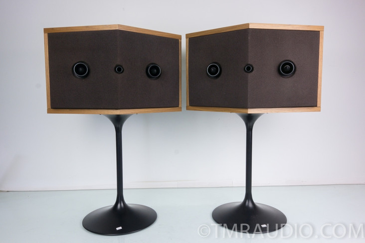 Bose 901 Series VI Speakers Near Mint w/ EQ, Tulip Stands