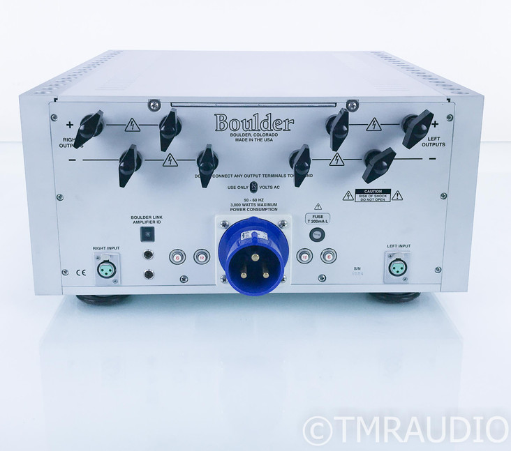 Boulder 1060 Stereo Power Amplifier (SOLD)