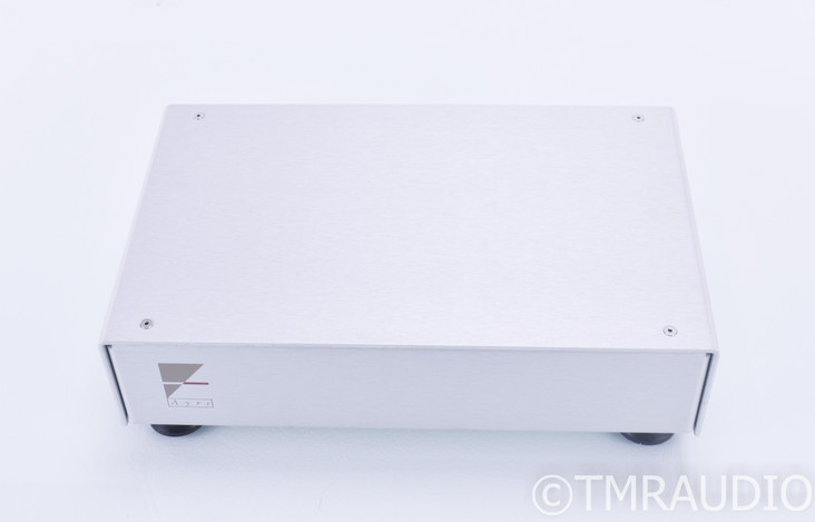 Ayre K-1xe Stereo Preamplifier; MM / MC Phono; Power Supply; Remote; Refurbished (SOLD)