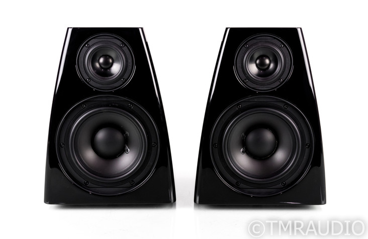 Meridian DSP3200 Powered Digital Bookshelf Speakers; Gloss Black Pair