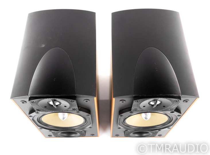 Paradigm Studio 20 v.3 Bookshelf Speakers; Oak Pair