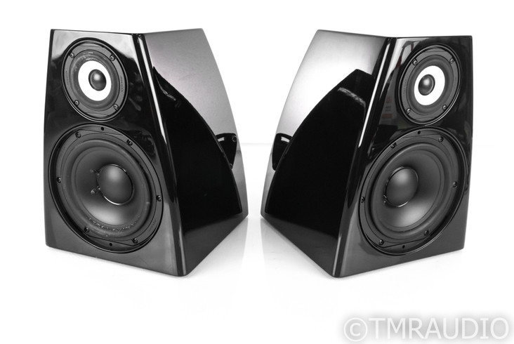 Meridian DSP3200 Digital Powered Bookshelf Speakers; Pair; SpeakerLink