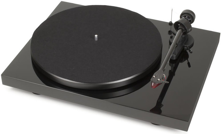 Pro-Ject Debut Carbon DC Belt Drive Turntable; Ortofon 2M Red Cartridge; Gray (New)