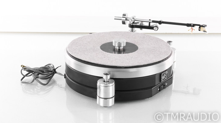 Ariston Audio RD40 Turntable; Micro Seiki MA-707 Tonearm; Ortofon TM-20 MC