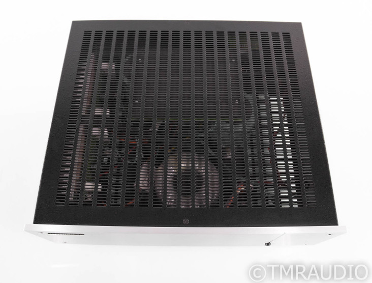 B&K ST2140 Stereo Power Amplifier; ST-2140