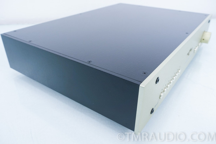 Conrad Johnson PF-R Preamplifier in Factory Box; PFR