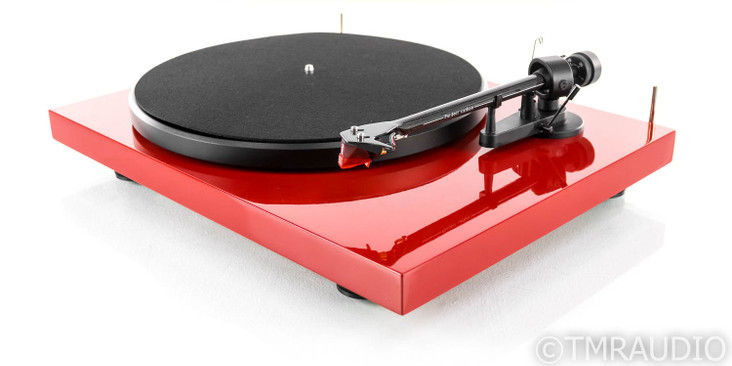 Pro-Ject Debut Carbon Belt Drive Turntable; Ortofon 2M Red Cartridge