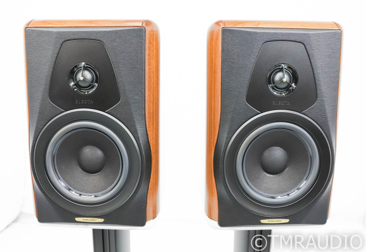 Sonus Faber Electa Amator III Bookshelf Speakers; Wanut Pair (Mint) (SOLD)