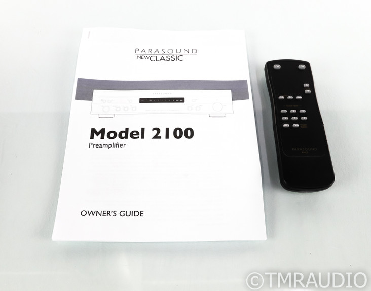 Parasound New Classic Model 2100 2.1 Channel Preamplifier; MM / MC Phono; Remote