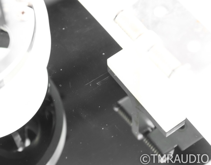 Oracle Delphi Mk IV Belt Drive Turntable; Mark 4 (No Cartridge)
