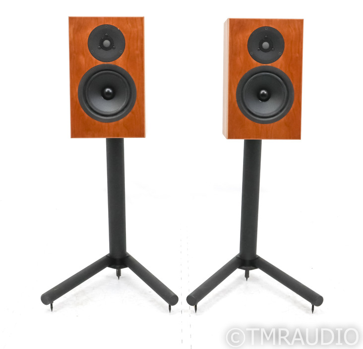 Linn Tukan Aktiv Bi-Amp Bookshelf Speaker System; Linn LK100 and Linn LK85 Amps