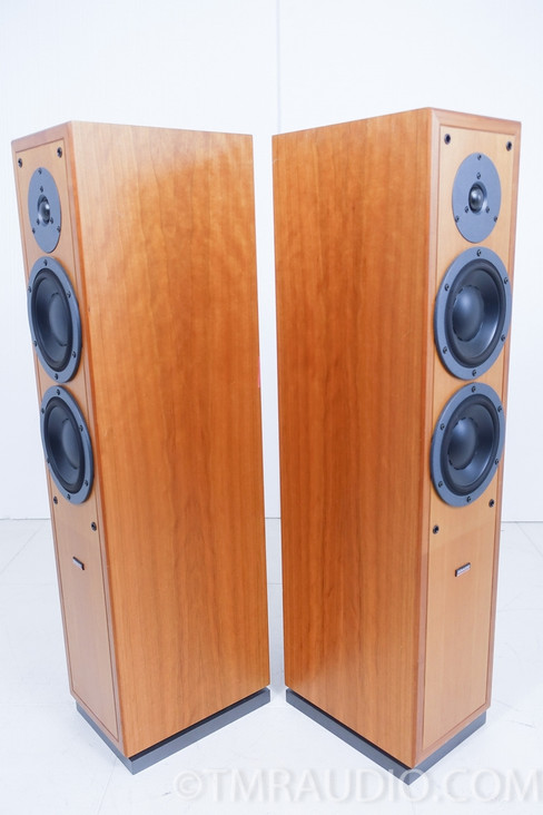 Dynaudio Contour 1.8 Mk II Speakers in Factory Boxes